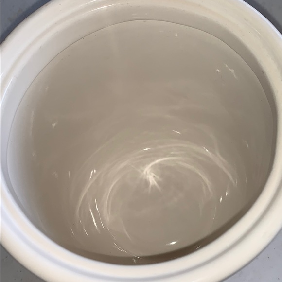 Strawberry Canister - Picture 8 of 10